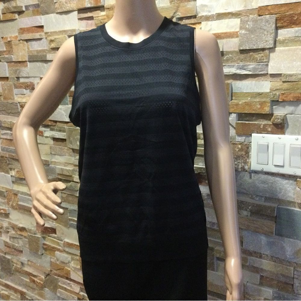 LULULEMON ATHLETICA Sport Top  